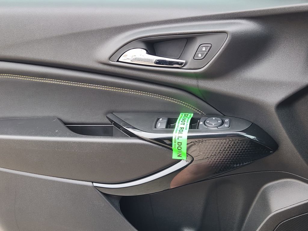 New 2026 Chevrolet Trax LT w/ Driver Confidence Package image 15