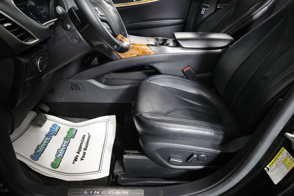 Used 2016 Lincoln MKX Reserve w/ Climate Package image 13