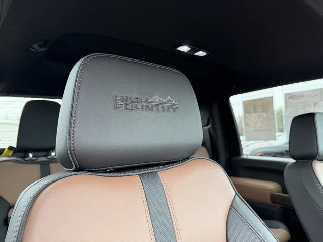 Used 2022 Chevrolet Silverado 3500 High Country image 27