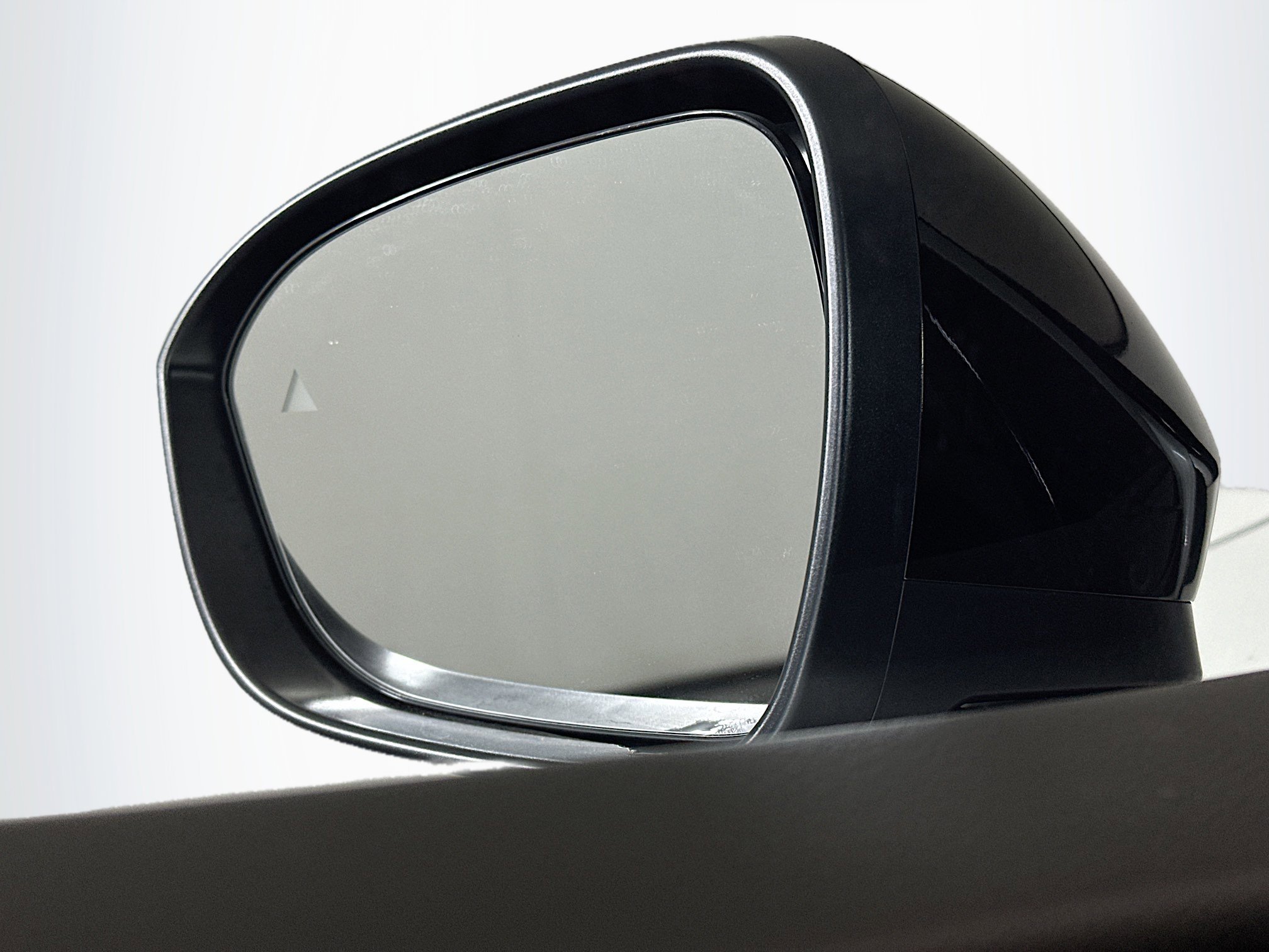 Used 2023 Nissan Ariya FWD image 16