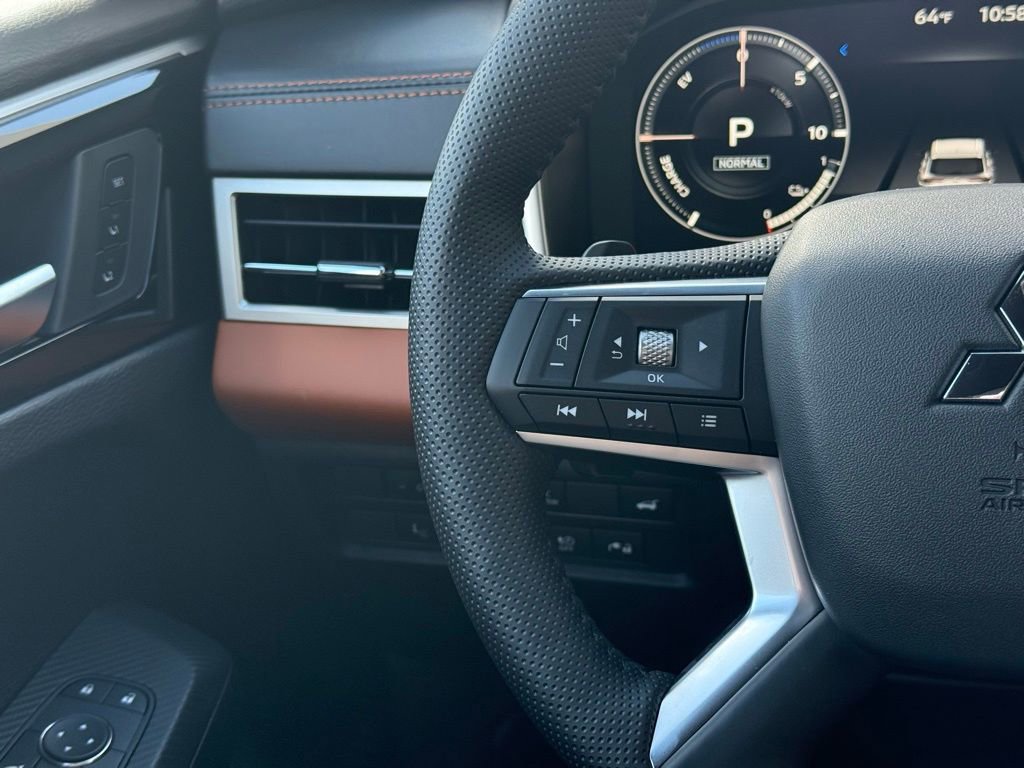 New 2025 Mitsubishi Outlander SEL AWD/4WD image 10