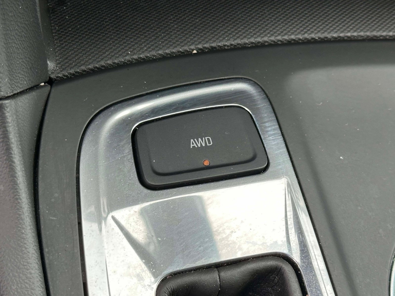 Used 2023 Chevrolet Equinox LT AWD/4WD image 32
