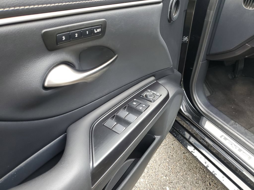 Used 2020 Lexus ES 350 w/ Premium Package FWD image 14