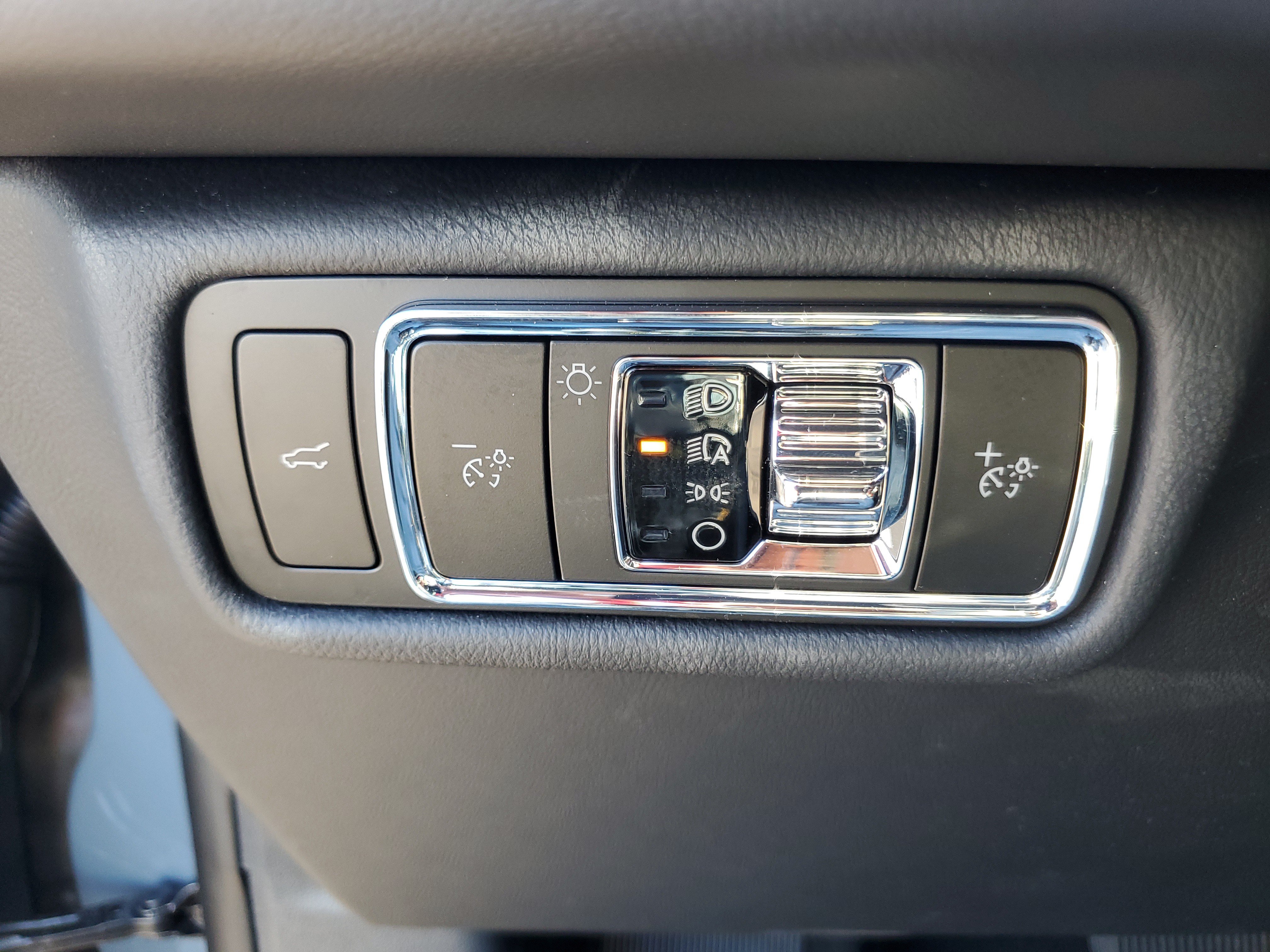 New 2026 Lincoln Aviator AWD image 13