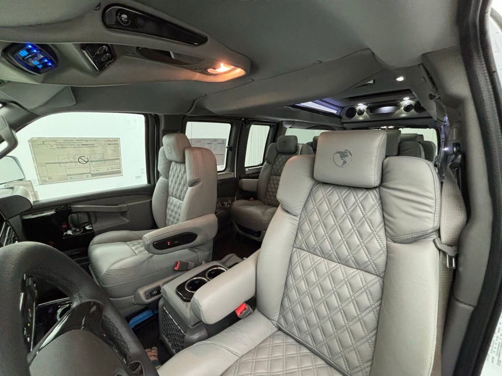 New 2025 GMC Savana 2500 Extended w/ Driver Convenience Package image 24