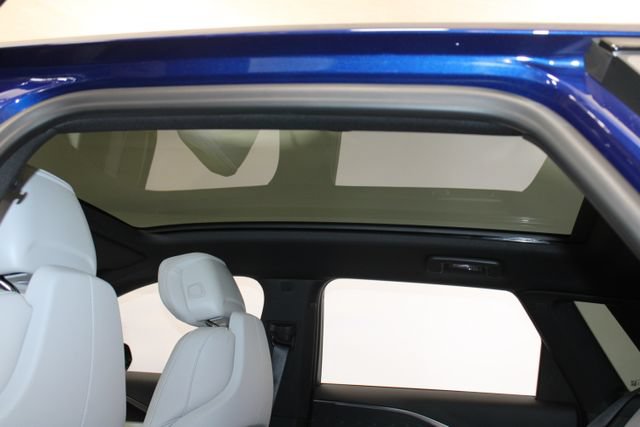 New 2026 Cadillac Lyriq Sport AWD/4WD image 9