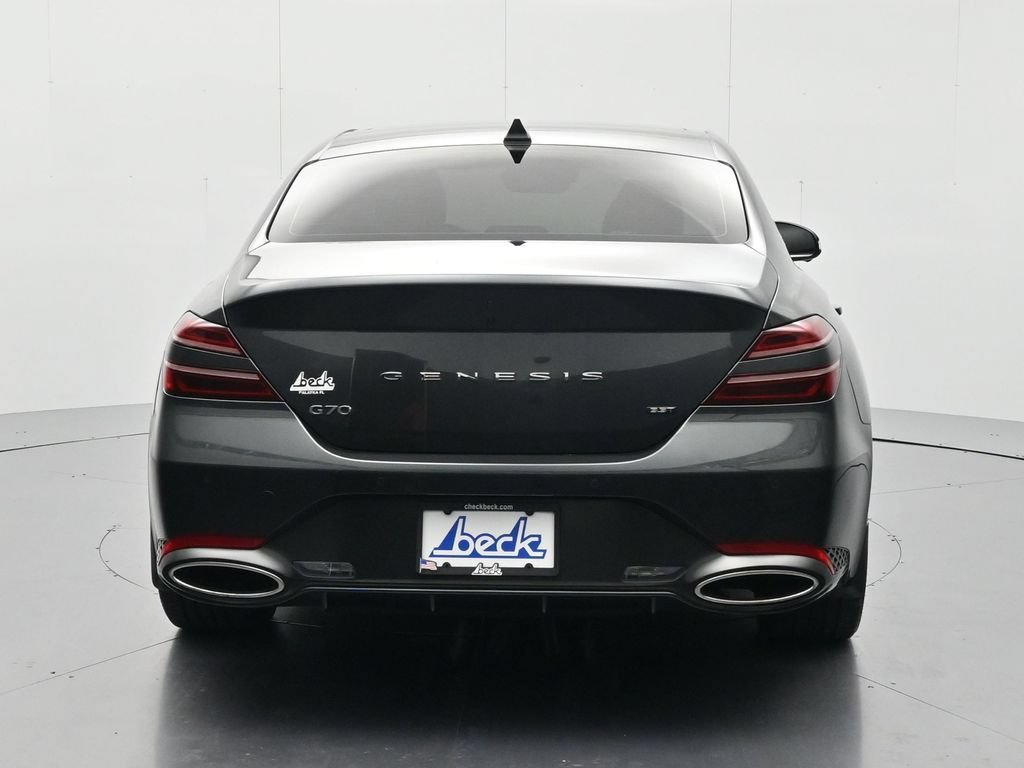 Used 2022 Genesis G70 3.3T RWD image 6