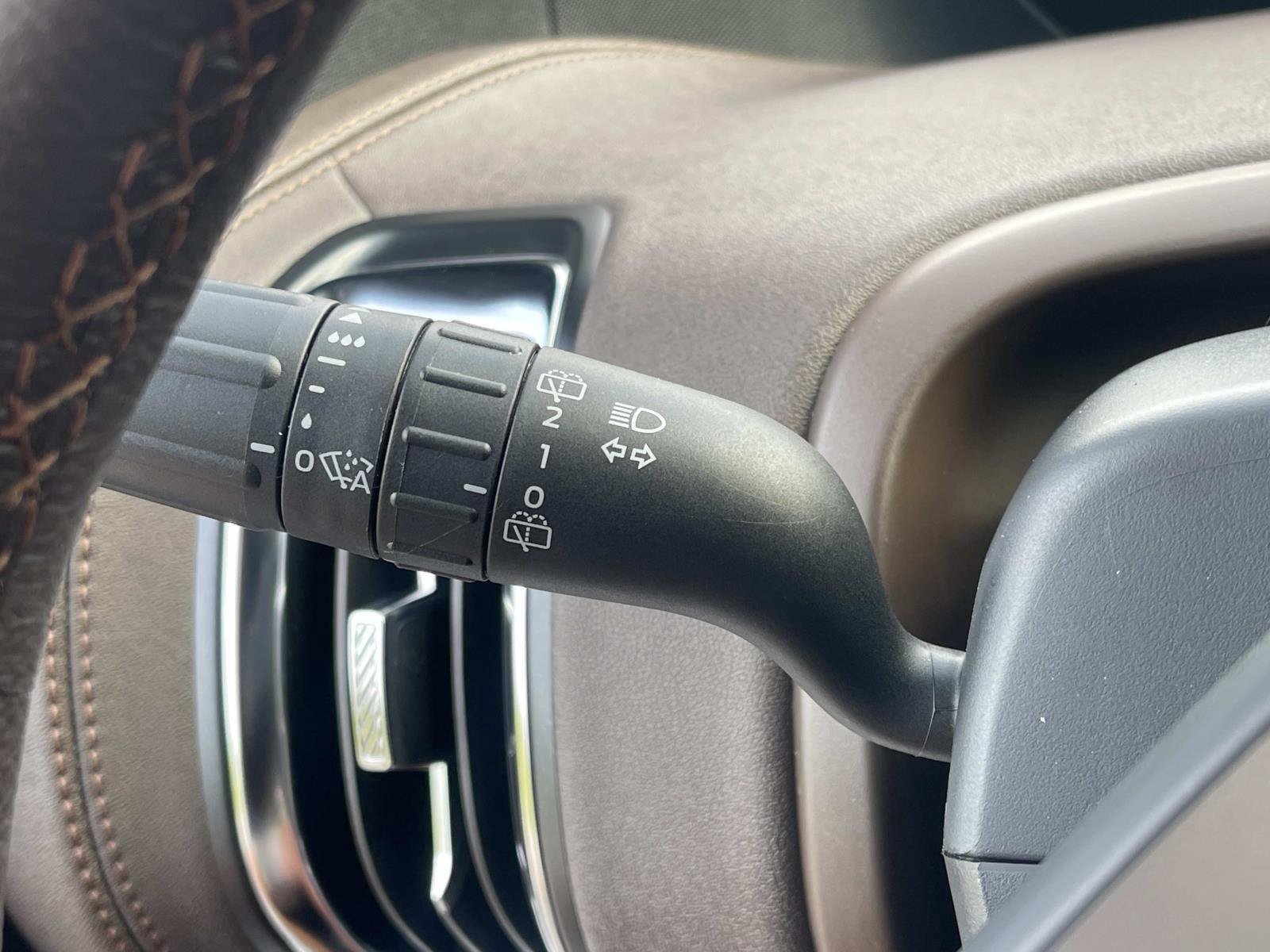 Used 2025 Ford Expedition King Ranch AWD/4WD image 42