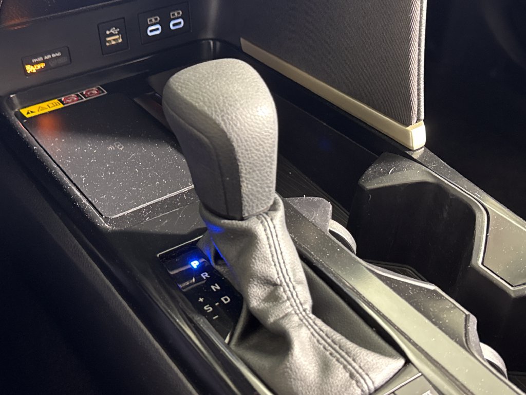 Used 2025 Toyota Camry LE FWD image 31