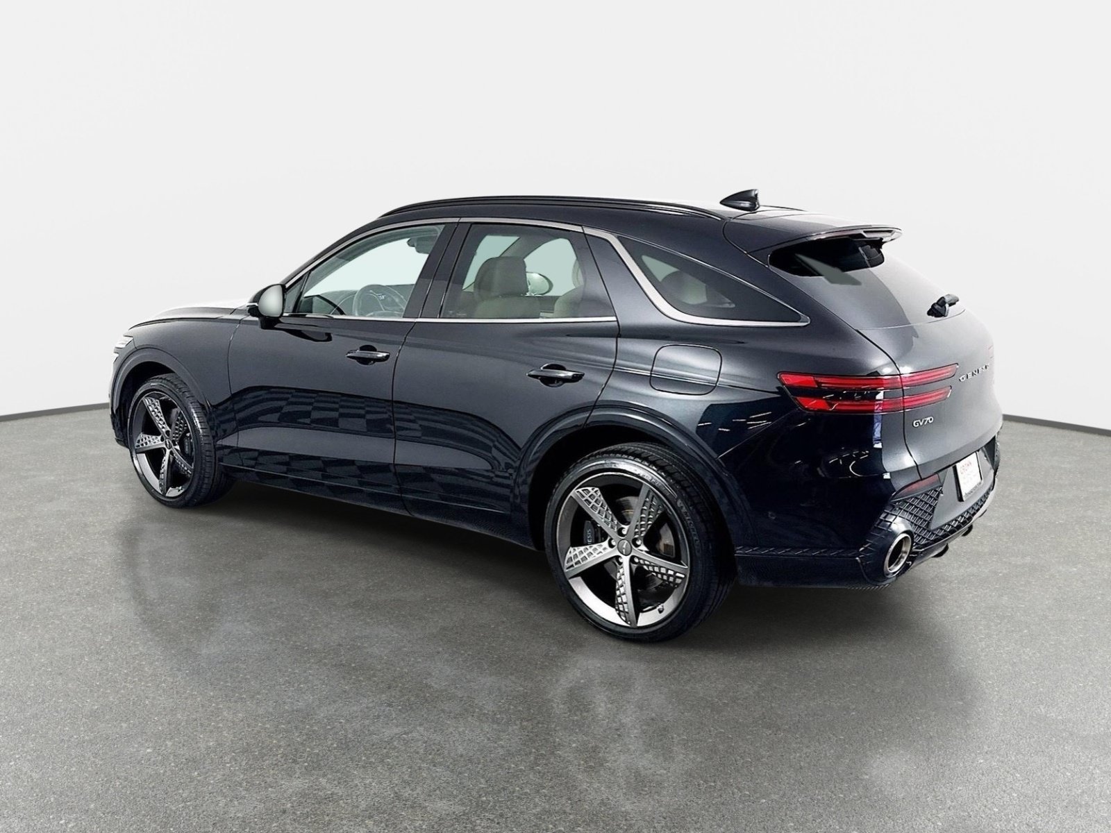 Certified 2023 Genesis GV70 3.5T Sport w/ Sport Prestige Package AWD/4WD image 7