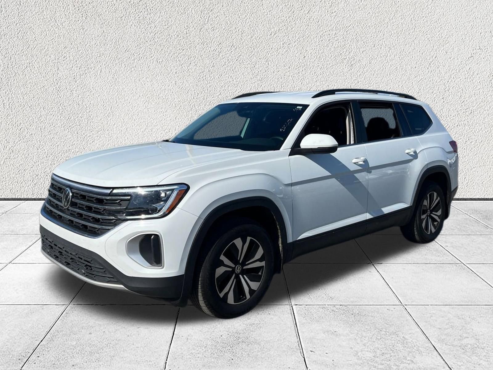 Used 2024 Volkswagen Atlas SE image 4