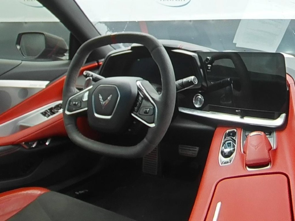 Used 2022 Chevrolet Corvette Stingray Preferred Cpe w/ Z51 Performance Package RWD image 16