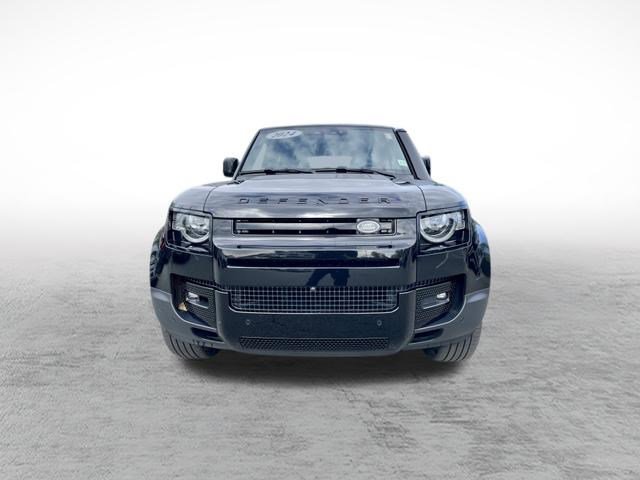 Used 2024 Land Rover Defender 110 S image 2
