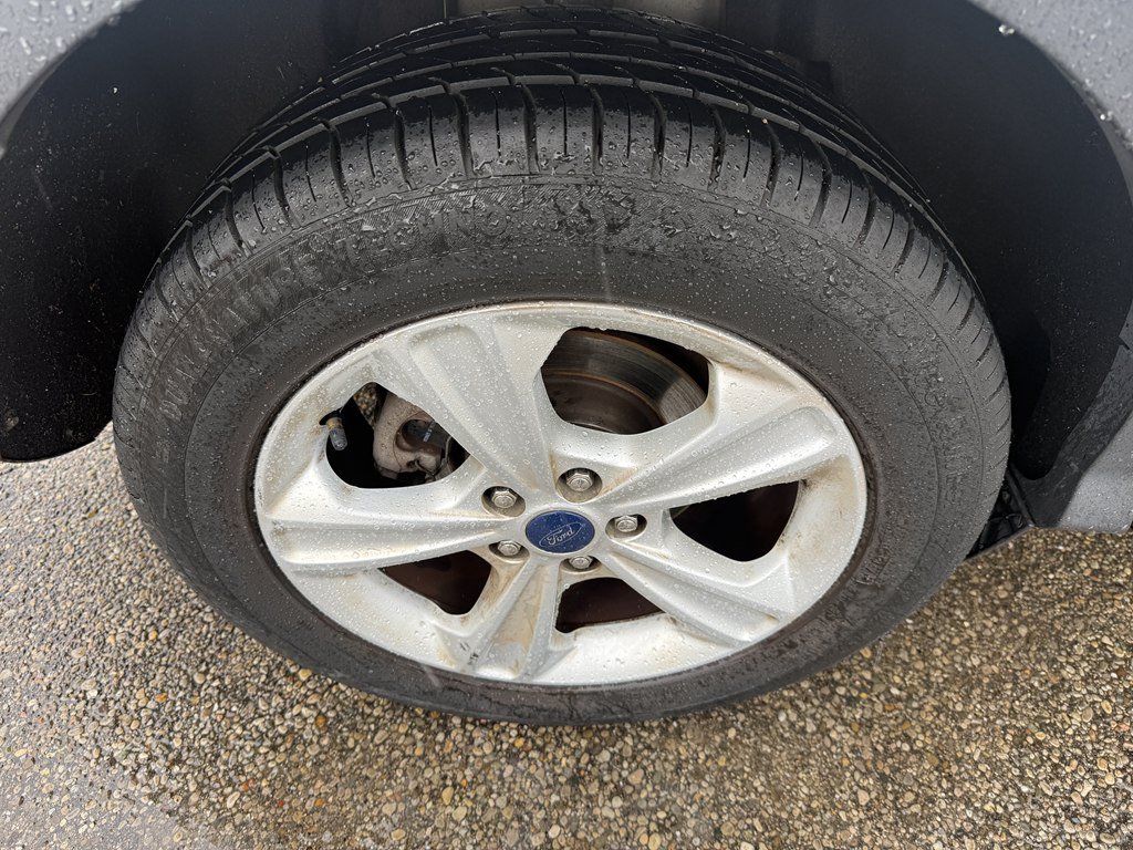 Used 2016 Ford Escape SE AWD/4WD image 8