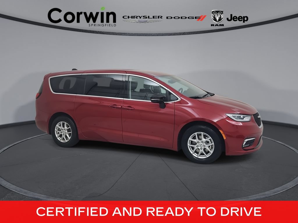 Used 2024 Chrysler Pacifica Touring-L FWD image 1
