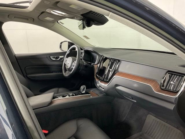 Certified 2023 Volvo XC60 B5 Plus w/ Climate Package image 28