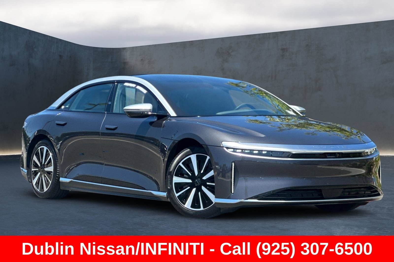 Used 2023 Lucid Air Grand Touring AWD/4WD image 2