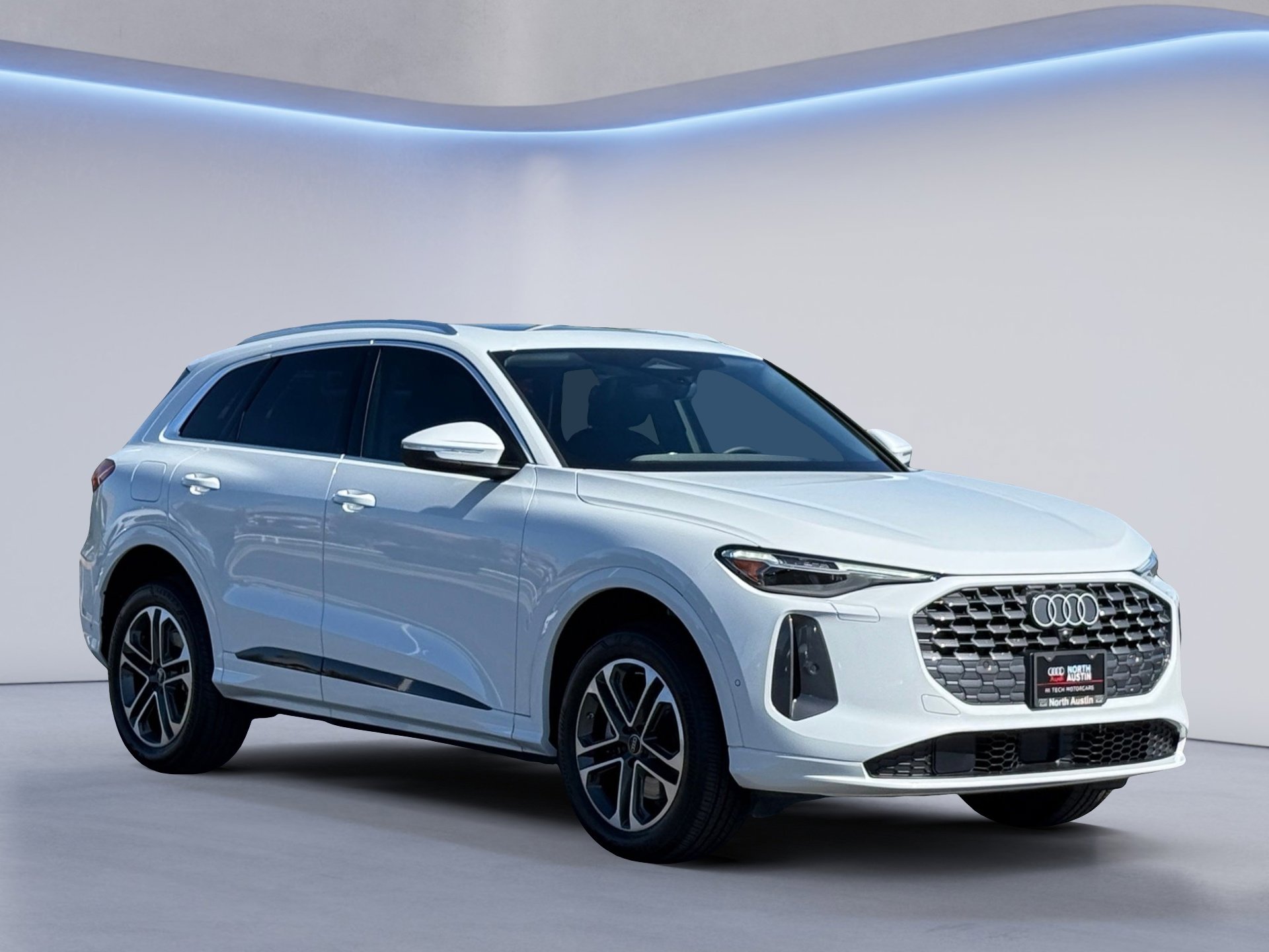 Certified 2025 Audi Q5 Premium Plus w/ Premium Plus image 9