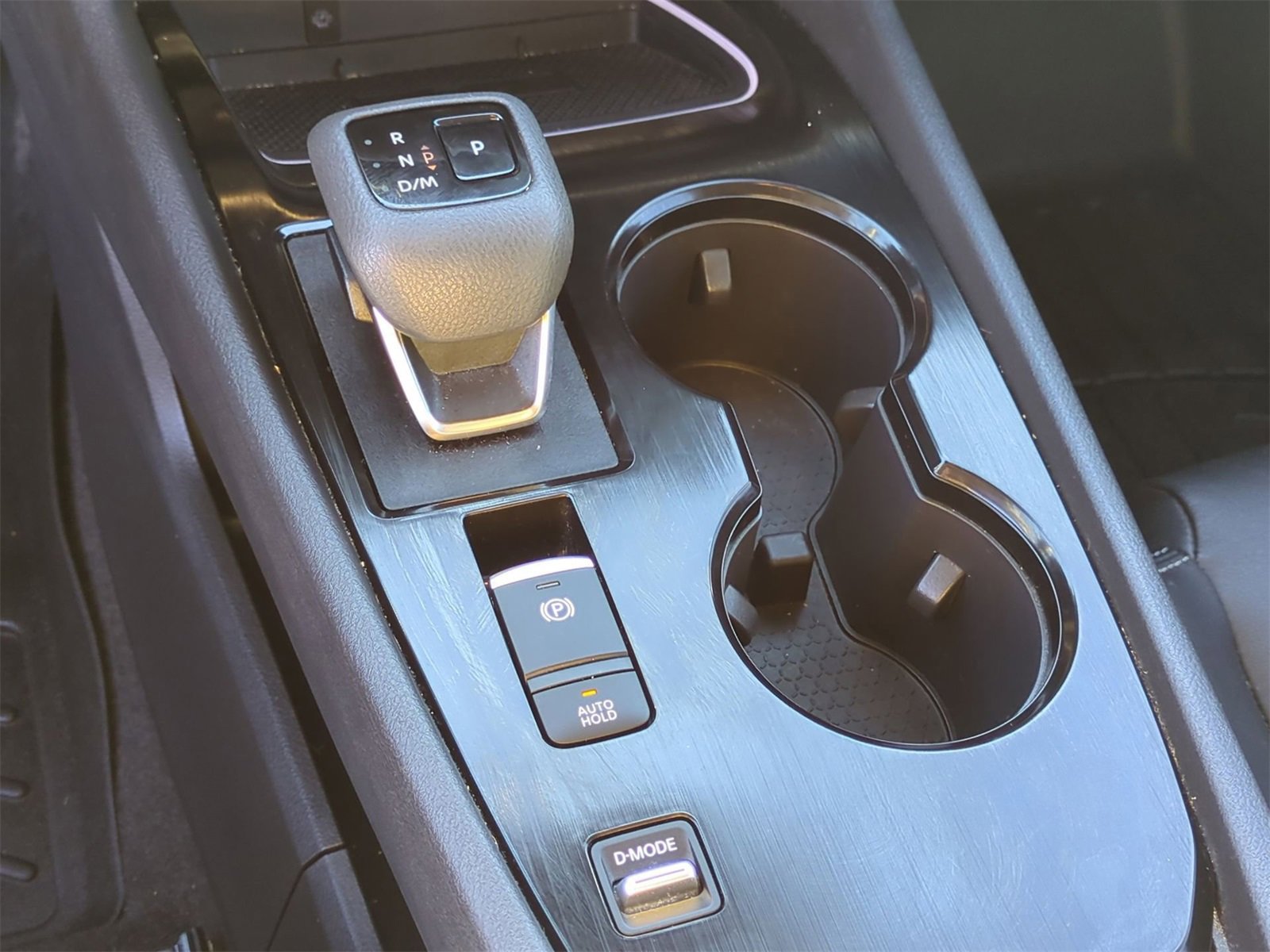 Used 2024 Nissan Rogue SL w/ SL Premium Package image 16