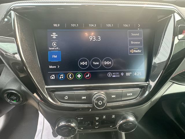 Used 2022 Chevrolet TrailBlazer RS w/ Technology Package AWD/4WD image 18