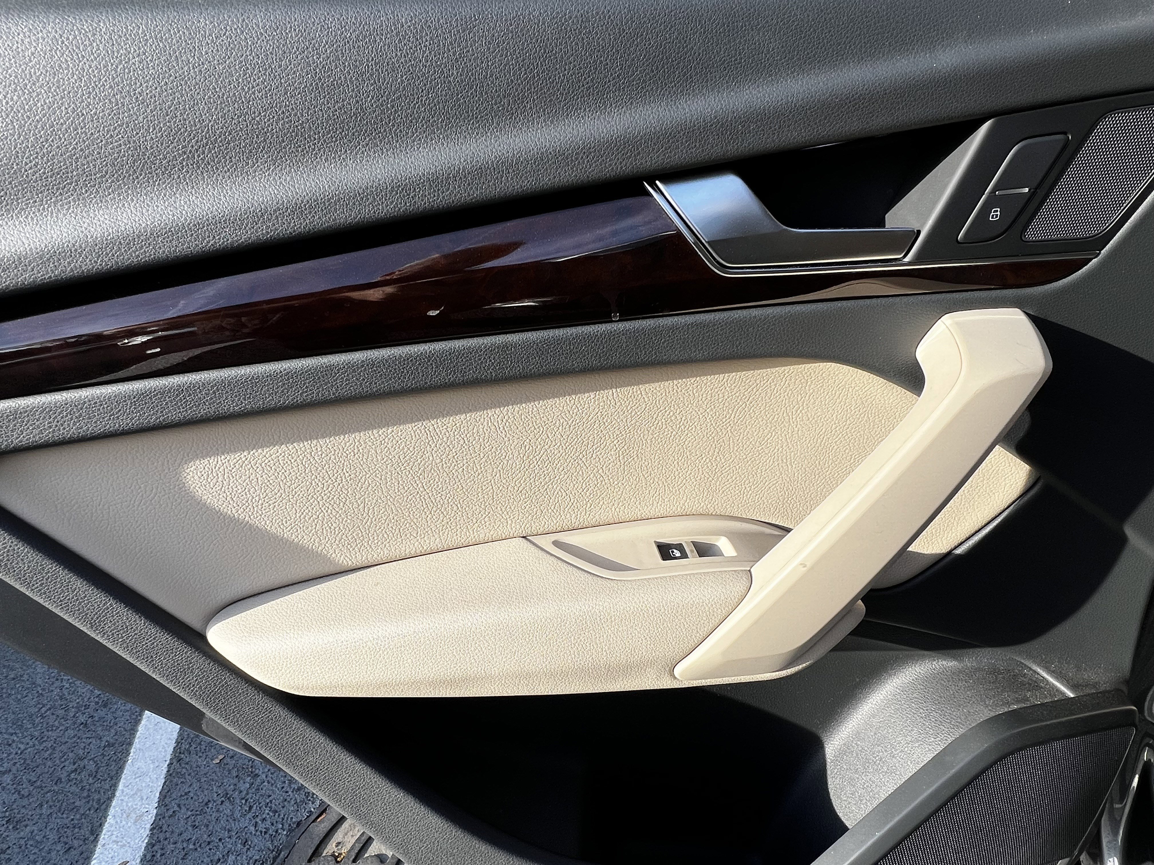 Used 2018 Audi Q5 2.0T Premium Plus w/ Premium Plus Package image 30