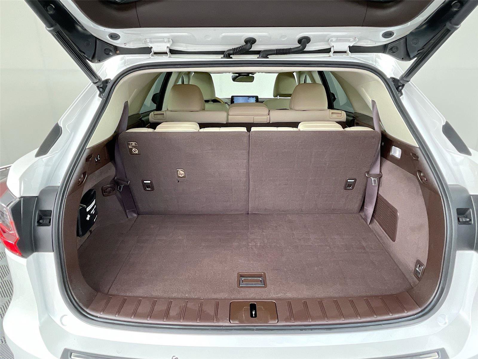 Used 2020 Lexus RX 350L FWD w/ Premium Package image 29