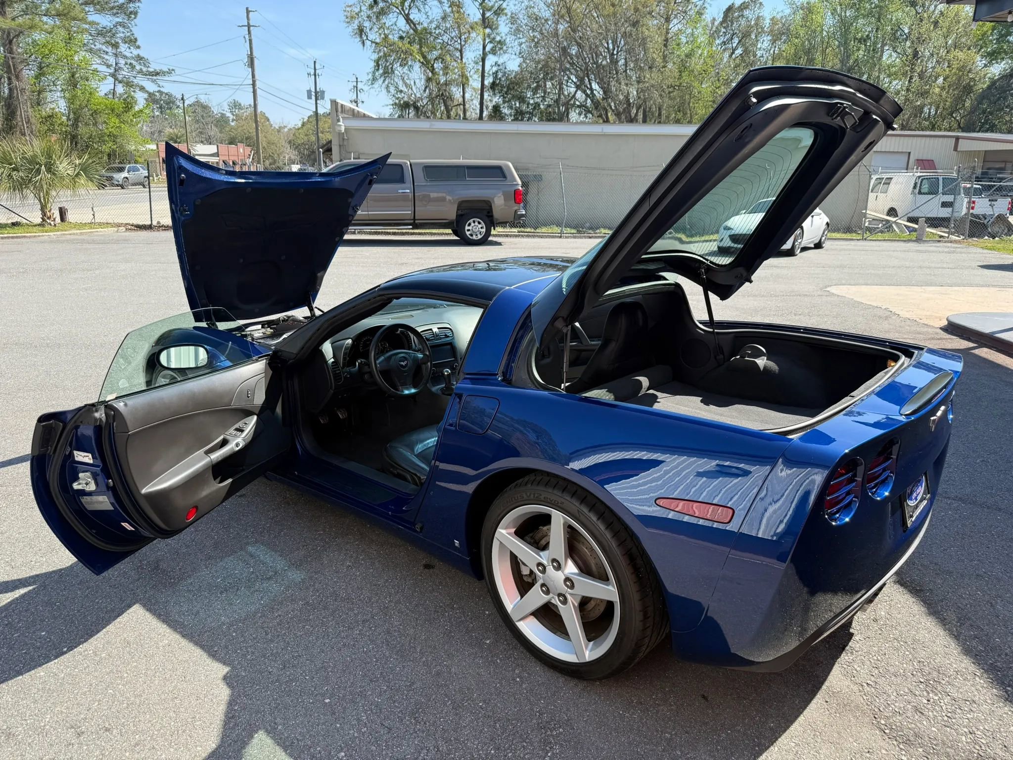 Used 2007 Chevrolet Corvette Coupe w/ Performance Package image 26