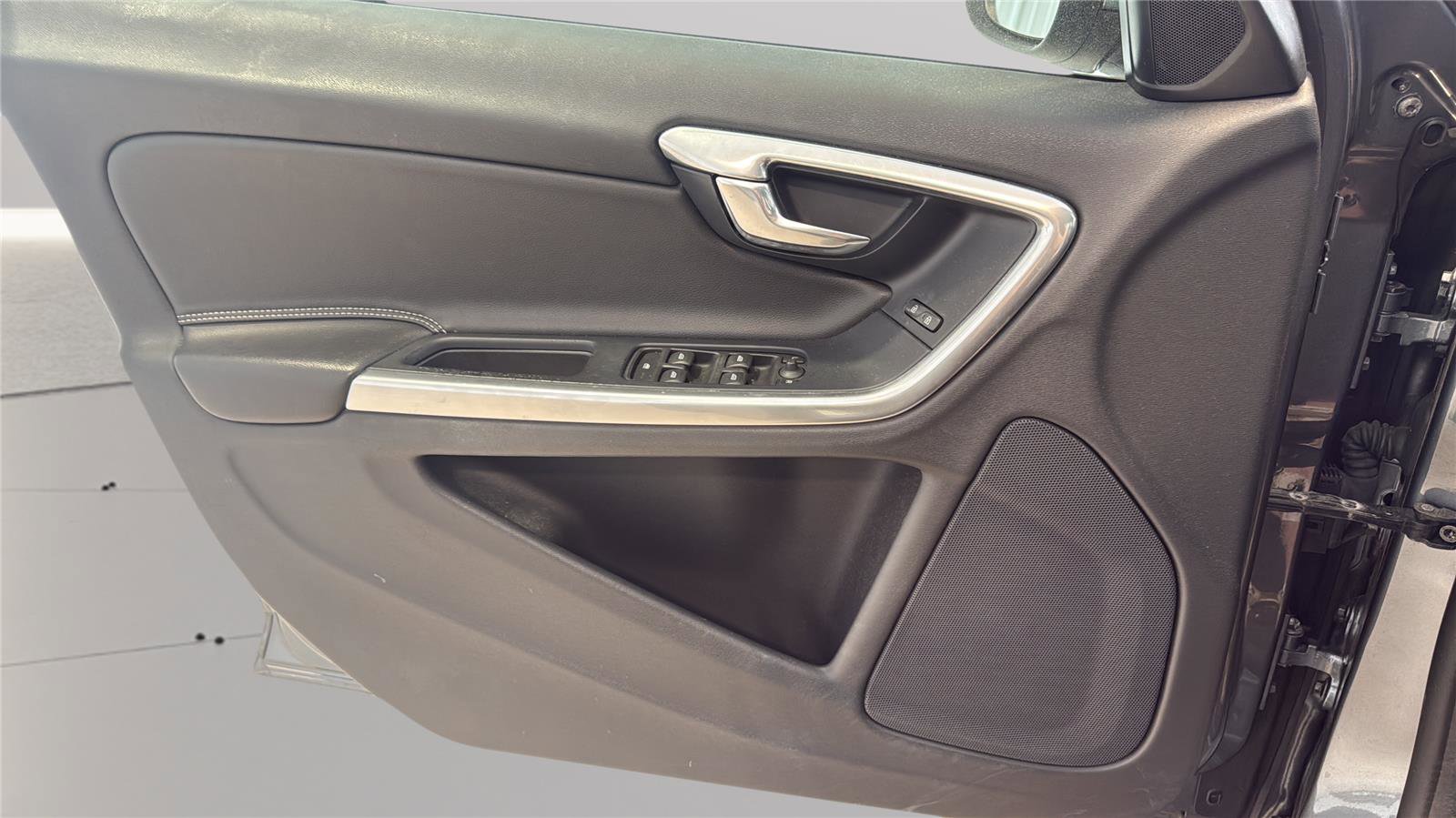 Used 2017 Volvo S60 T5 Dynamic w/ Protection Package image 20