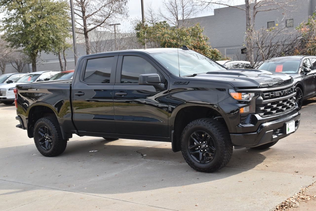 Used 2025 Chevrolet Silverado 1500 Custom Trail Boss w/ Midnight Edition image 5