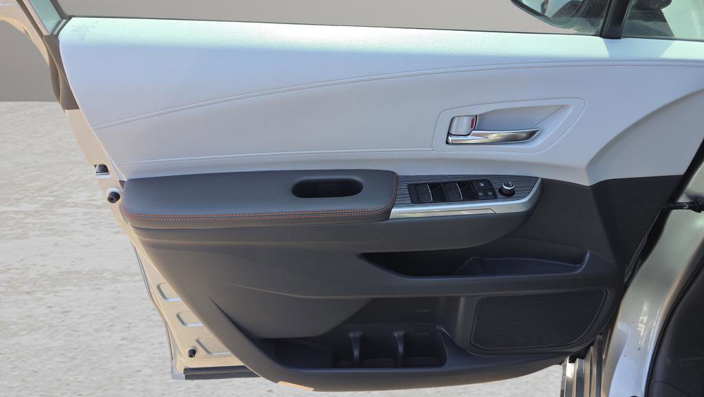 Used 2021 Toyota Sienna XSE image 10