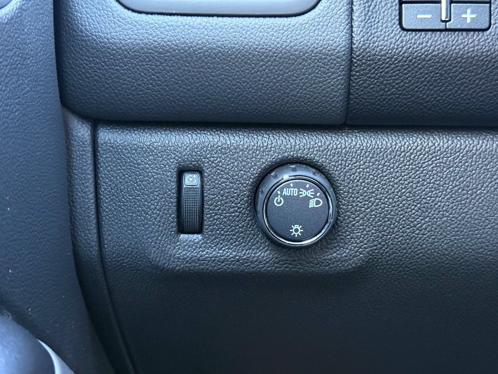 Used 2021 Chevrolet Colorado LT RWD image 10