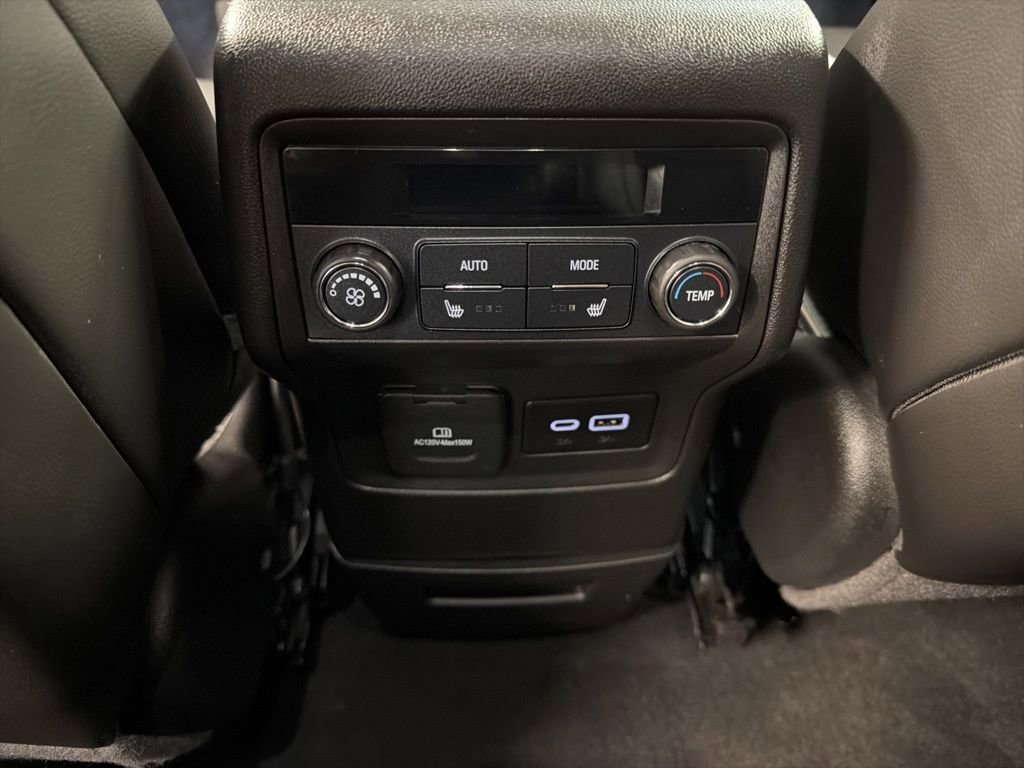 Used 2021 GMC Acadia Denali w/ Denali Ultimate Package AWD/4WD image 40