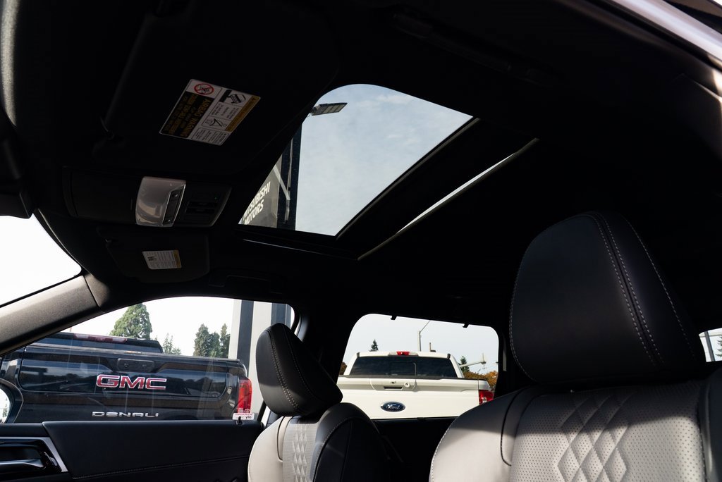 New 2025 Mitsubishi Outlander SEL Black Edition image 17