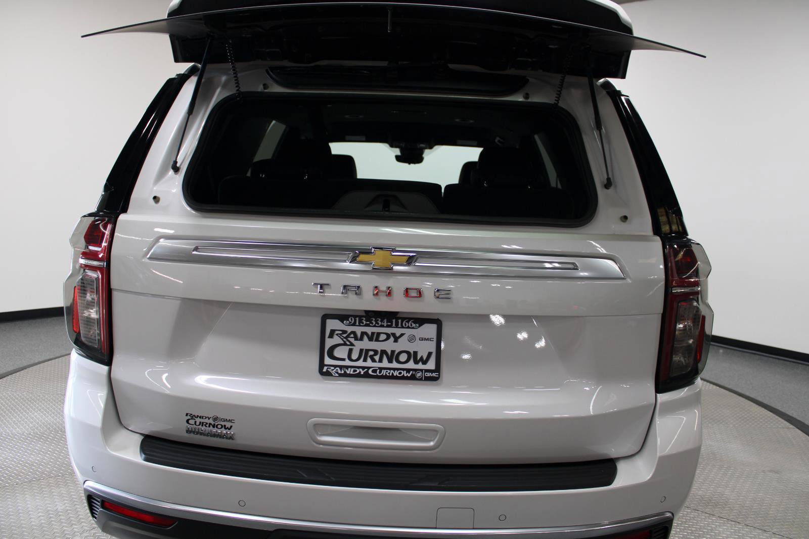 Used 2024 Chevrolet Tahoe High Country image 12