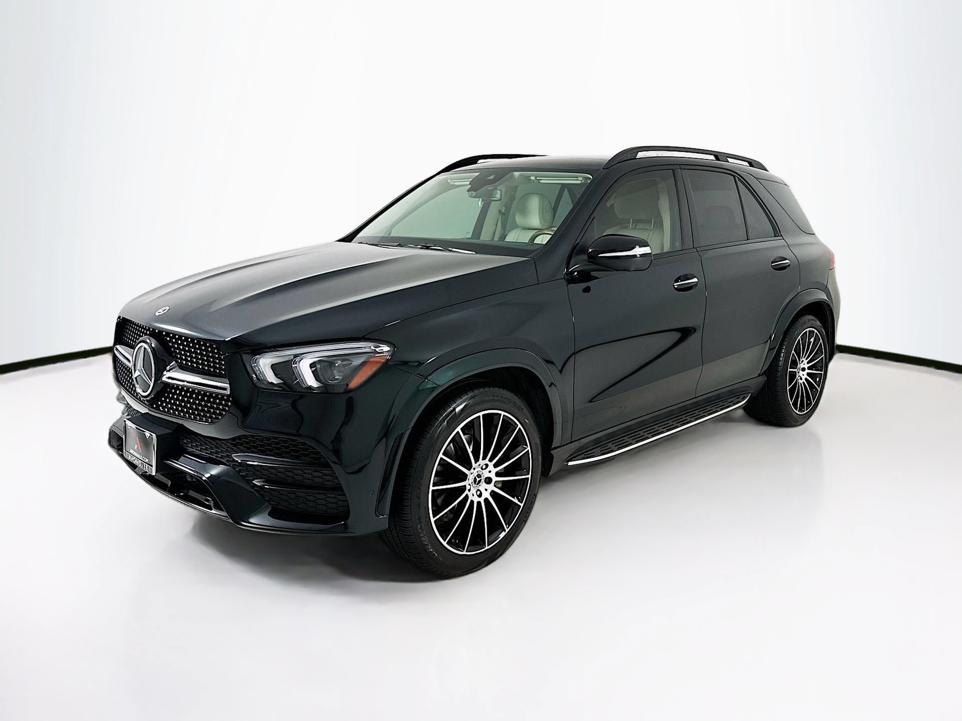 Used 2021 Mercedes-Benz GLE 350 4MATIC image 3
