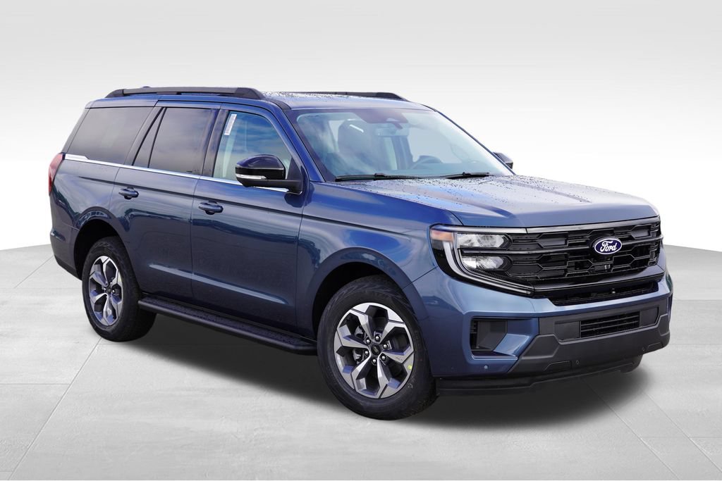 New 2027 Ford Expedition Active AWD/4WD image 1