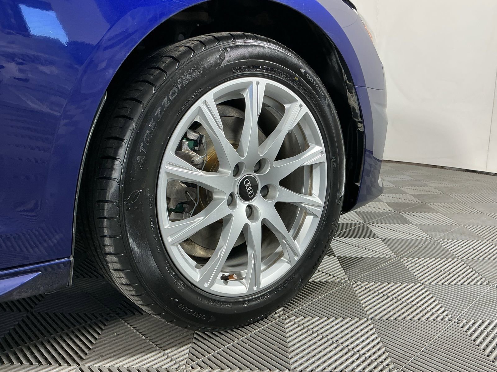 Used 2021 Audi A4 2.0T Premium w/ Convenience Package image 10