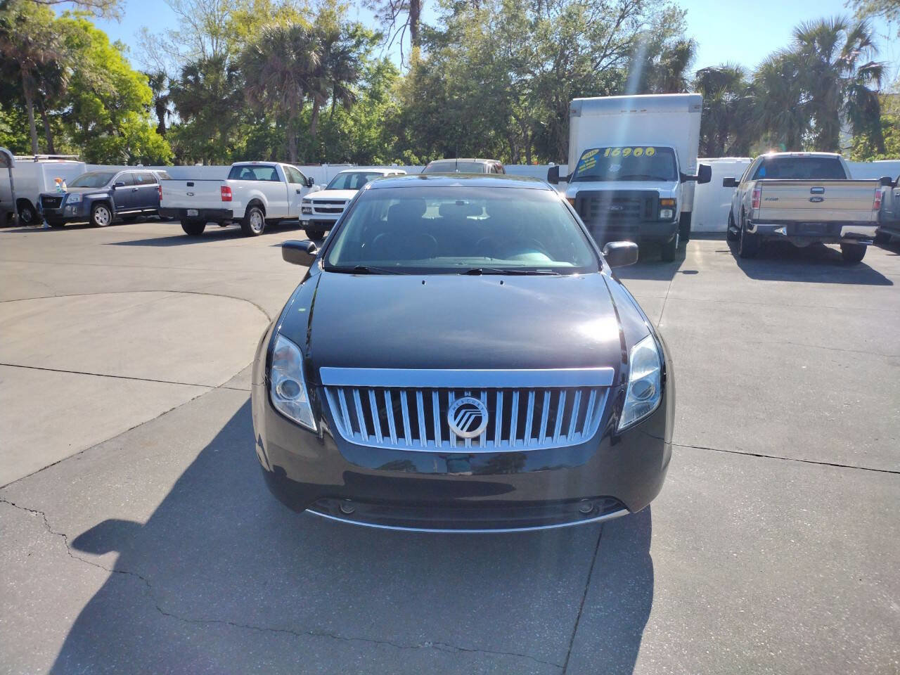 Used 2011 Mercury Milan Premier image 3