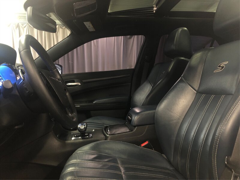 Used 2014 Chrysler 300 S AWD/4WD image 9