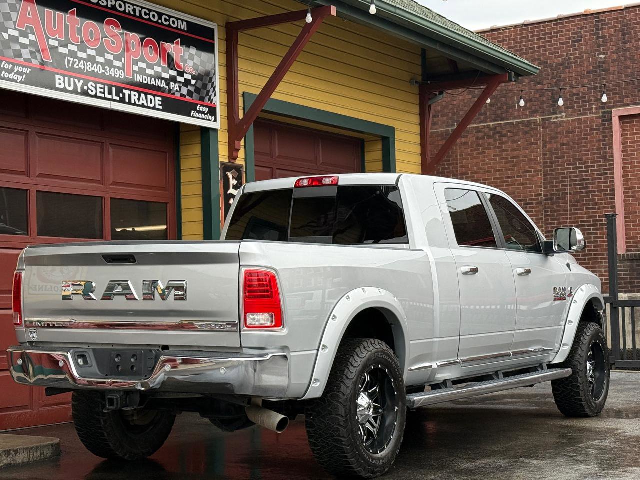 Used 2017 RAM 2500 Limited AWD/4WD image 3