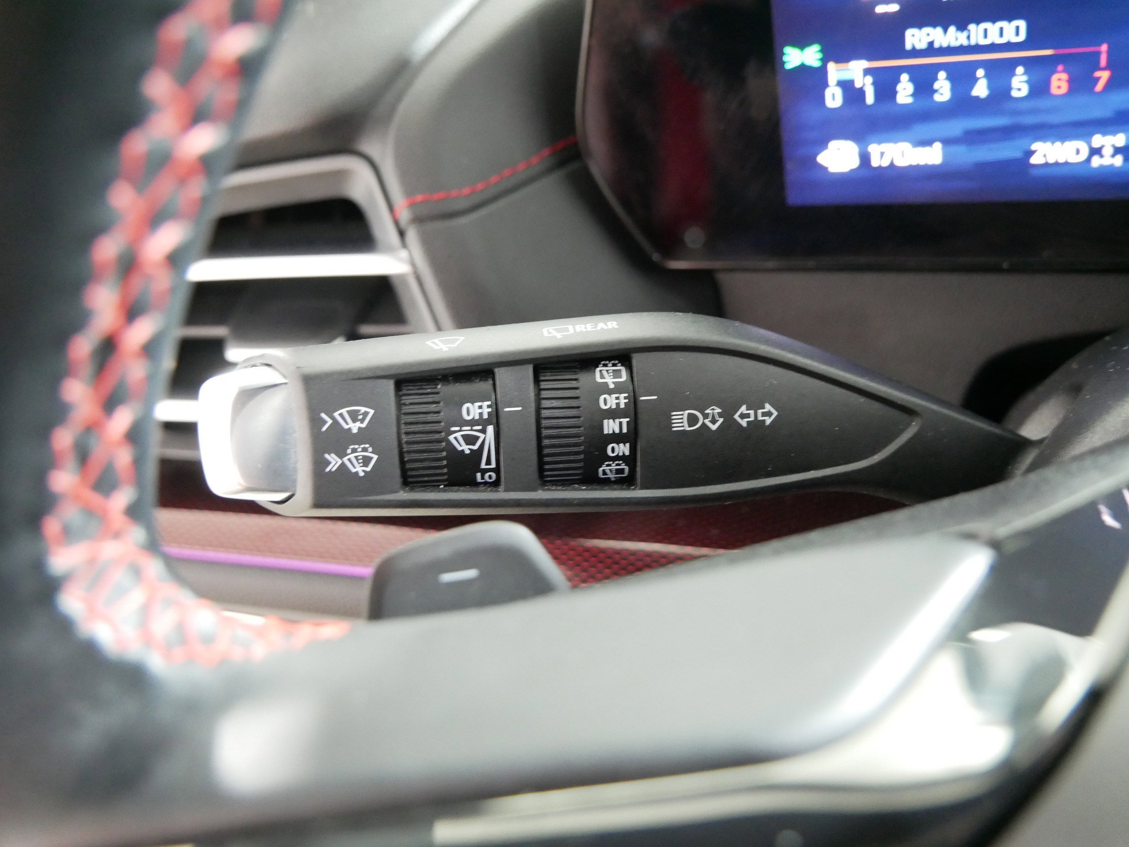 Used 2024 Chevrolet Traverse RS w/ LPO, Floor Liner Package image 31