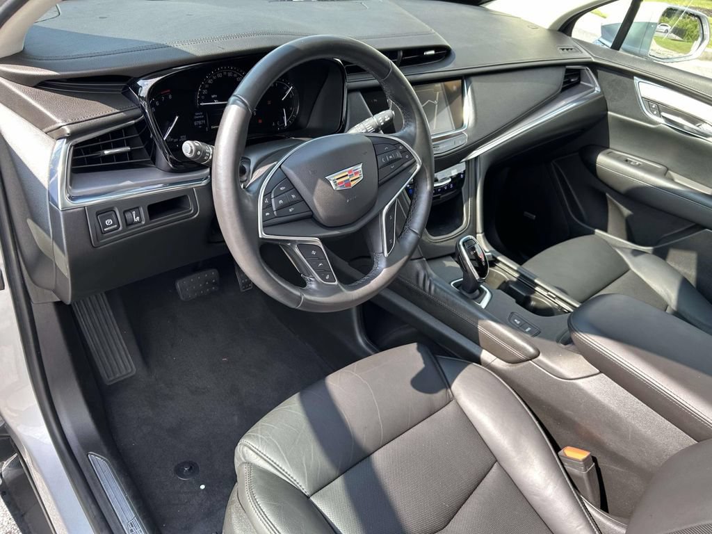 Used 2018 Cadillac XT5 Premium Luxury FWD image 18