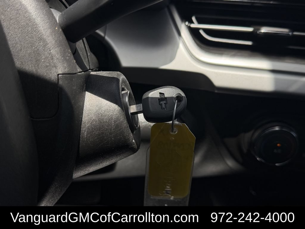 Used 2024 Chevrolet Trax RS FWD image 22