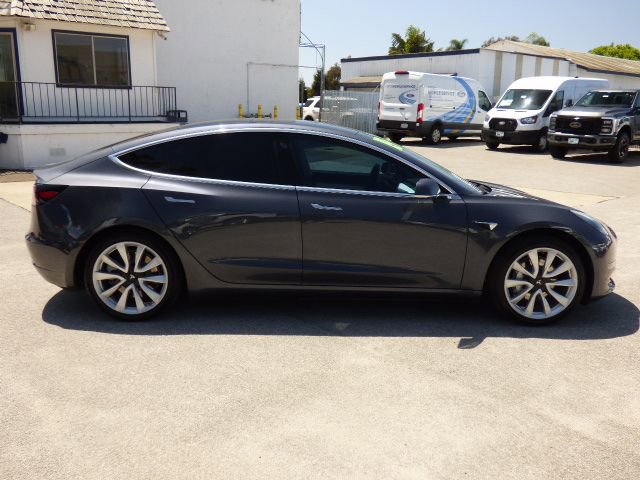 Used 2019 Tesla Model 3 Standard Range Plus RWD image 2