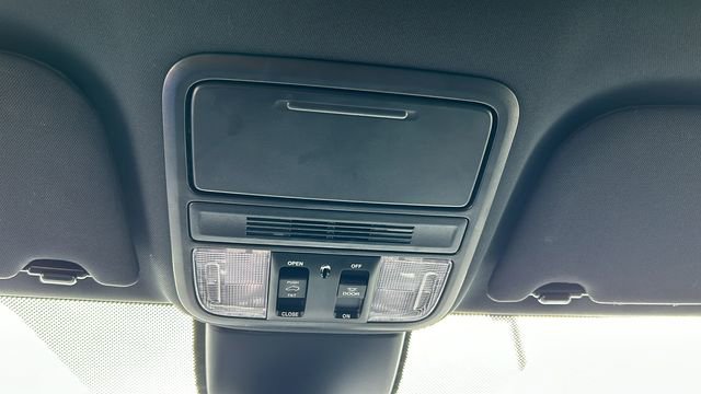 Used 2025 Honda Odyssey Sport-L image 24