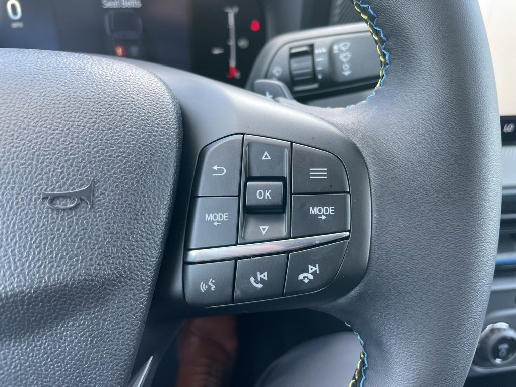 New 2025 Ford Maverick Lobo image 24