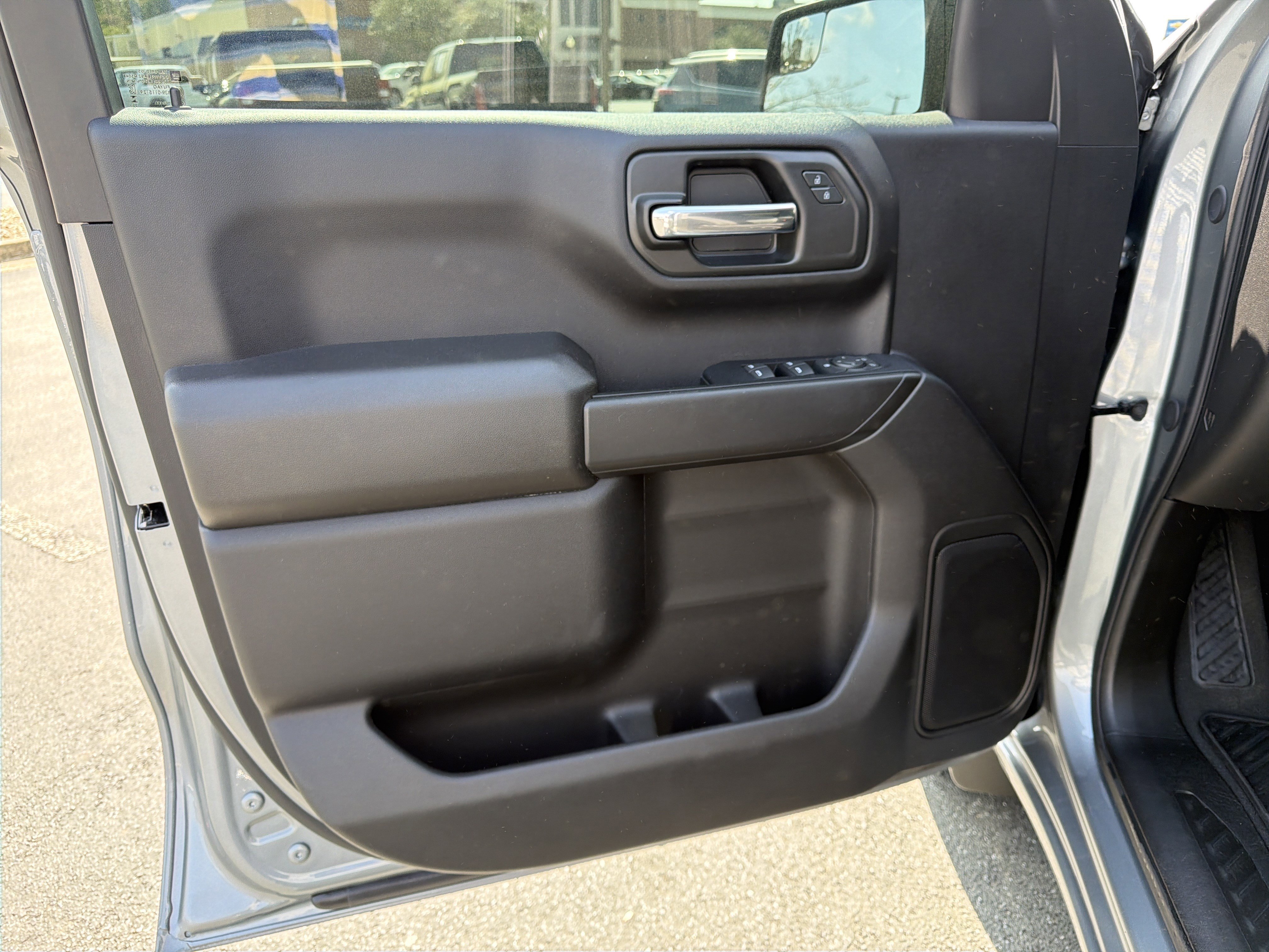 Used 2024 Chevrolet Silverado 1500 Custom w/ LPO, Dark Essentials Package image 10