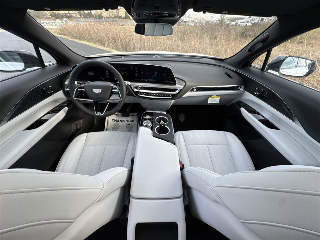 New 2025 Cadillac Lyriq Sport image 21