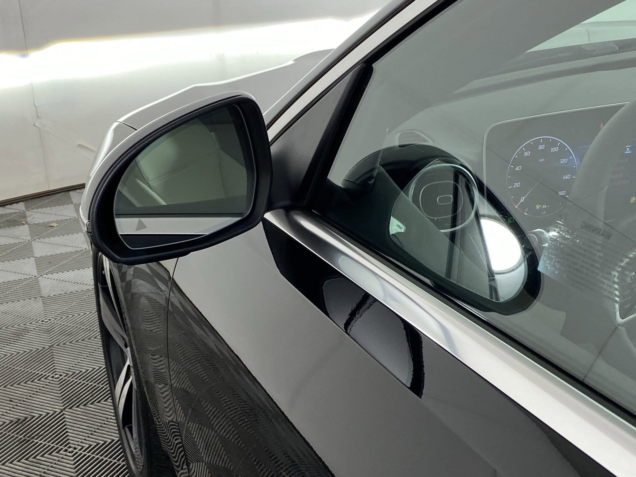 Used 2025 Mercedes-Benz C 300 4MATIC Sedan image 22