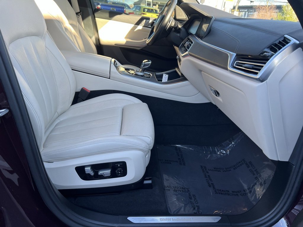 Used 2020 BMW X5 xDrive40i w/ Executive Package image 44